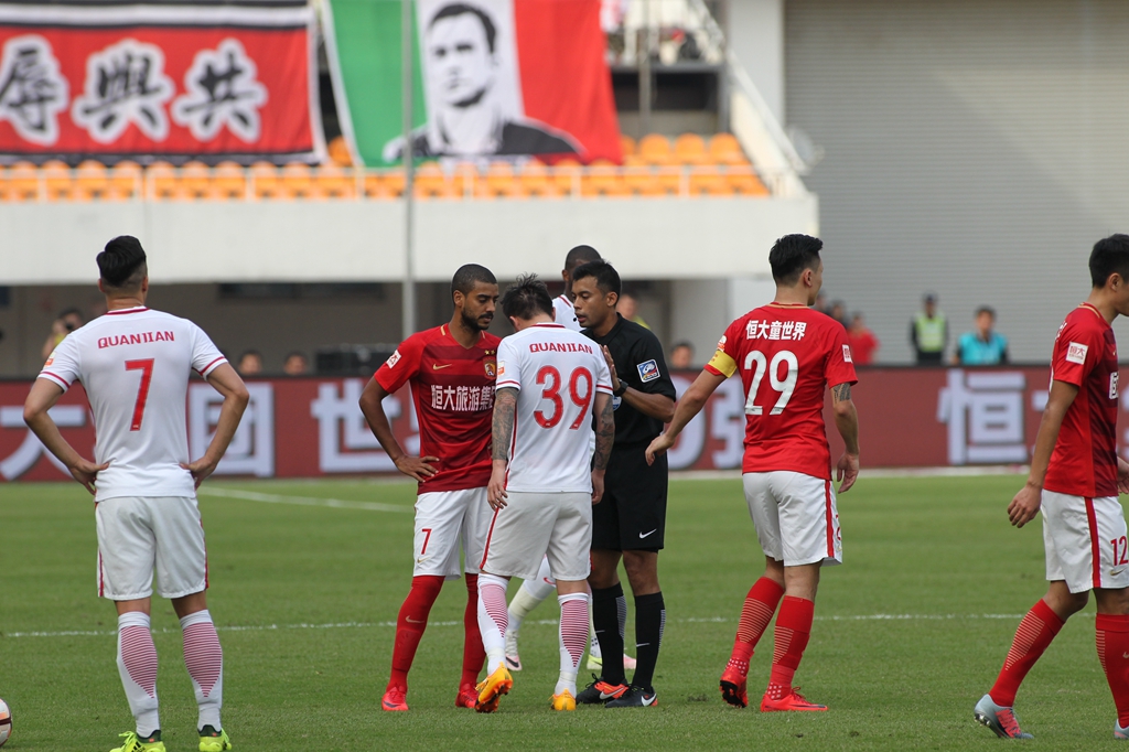 的动作堆料 的动作堆料